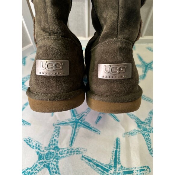 UGG Boots Size 8 - Picture 4 of 12
